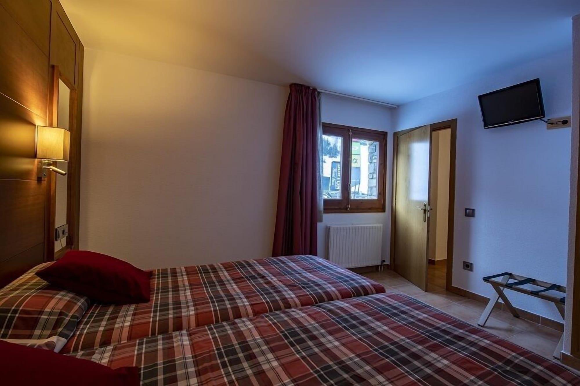 אל טארטר Hotel Nordic מראה חיצוני תמונה
