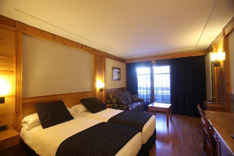 אל טארטר Hotel Nordic מראה חיצוני תמונה